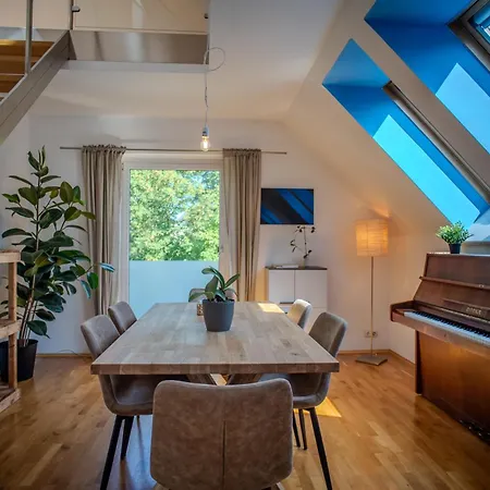 דירה Attic & Terrace גראץ