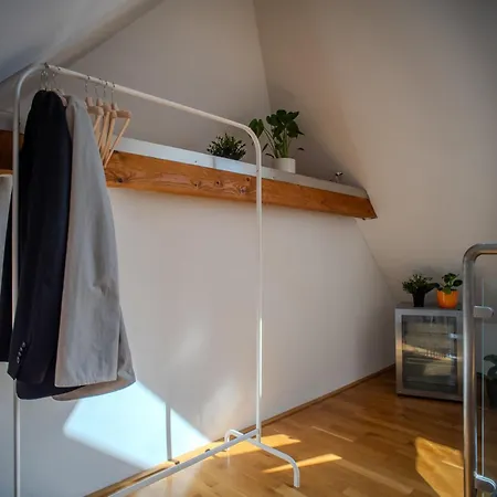דירה Attic & Terrace גראץ